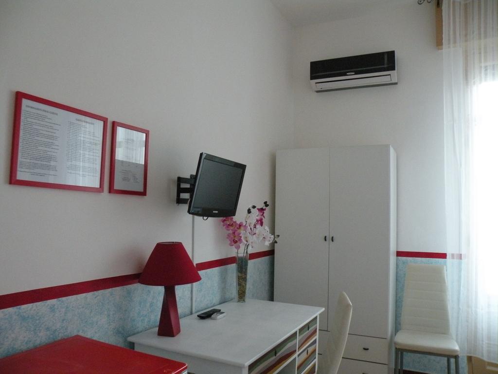 Hostel Josef Palermo Exterior foto